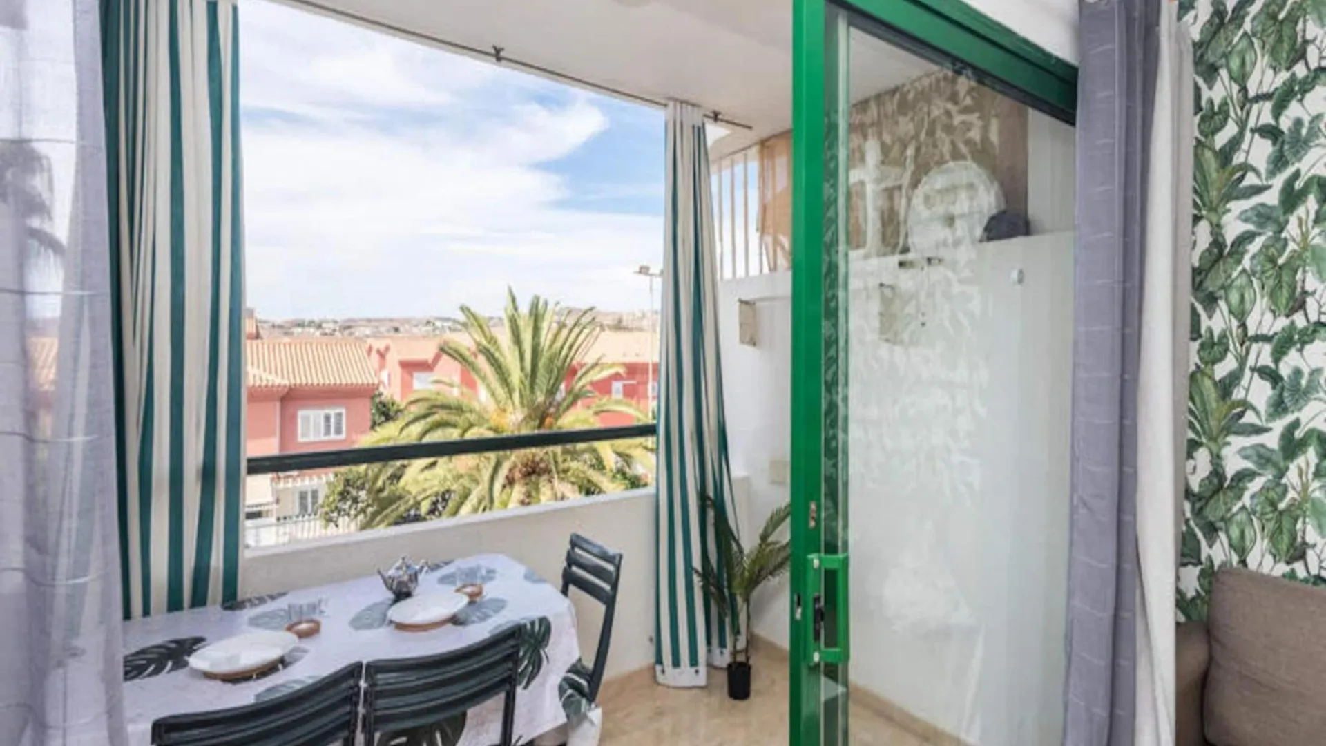 Floral Home - Large Private Terrace With Pool Las Palmas de Gran Canaria Spain