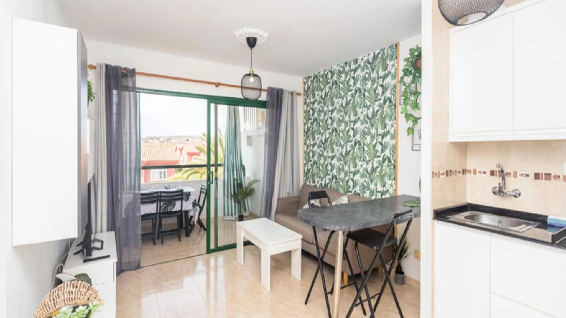 Floral Home - Large Private Terrace With Pool Las Palmas de Gran Canaria Apartment