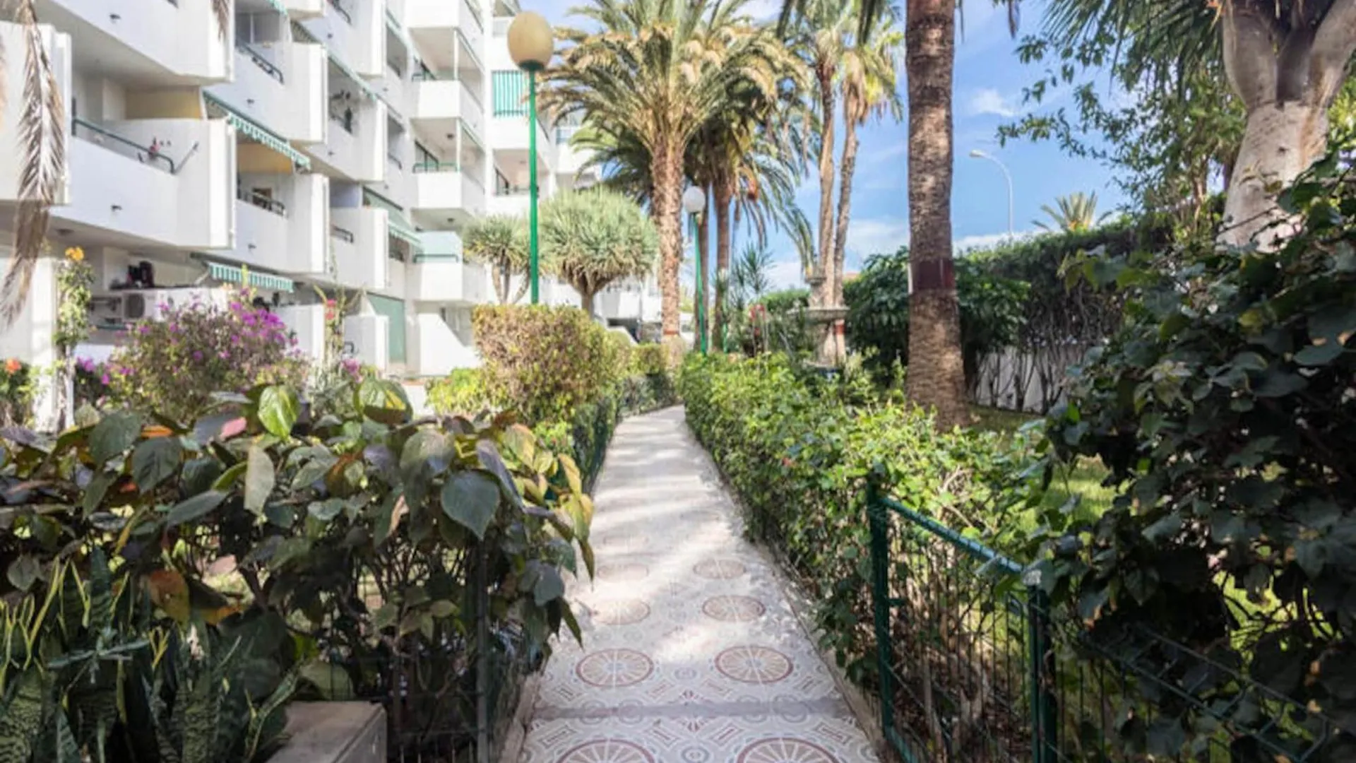 Apartment Floral Home - Large Private Terrace With Pool Las Palmas de Gran Canaria Spain